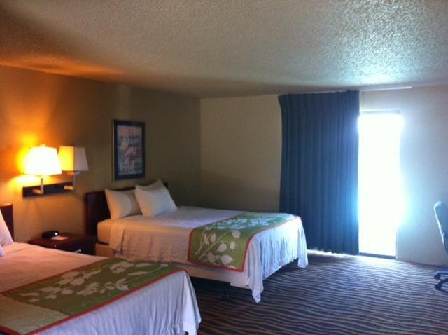 South Tacoma Suites Camera foto