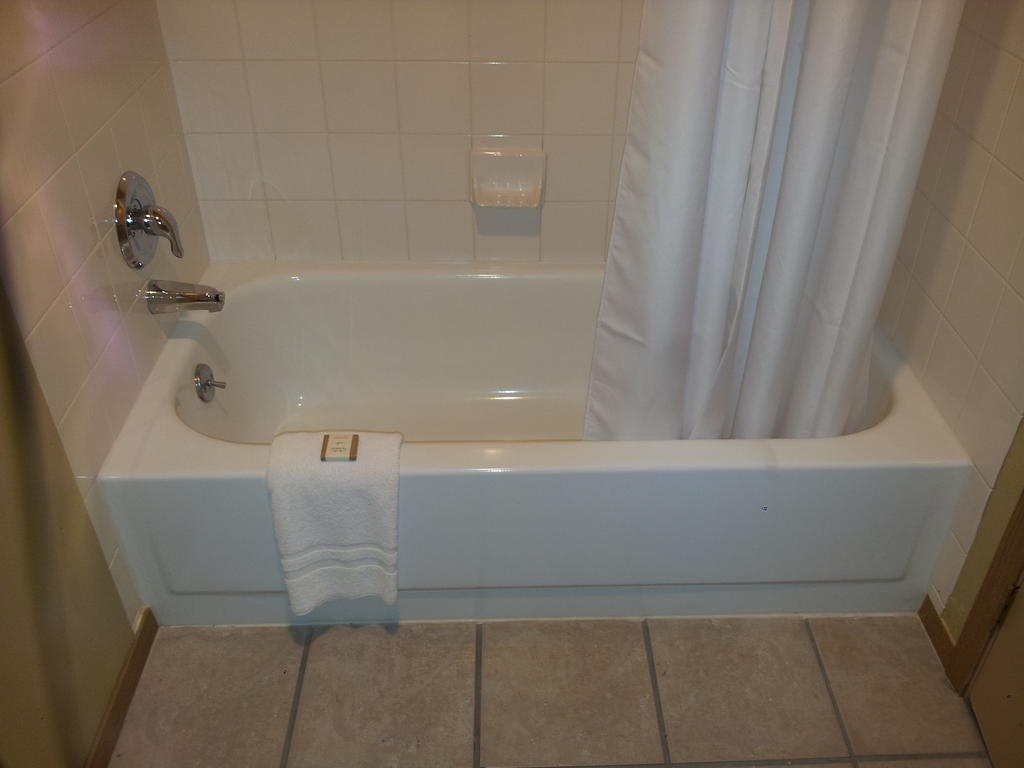 South Tacoma Suites Camera foto